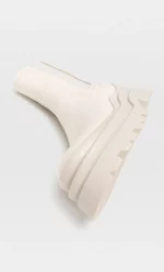 pull on cream boots stradivarius