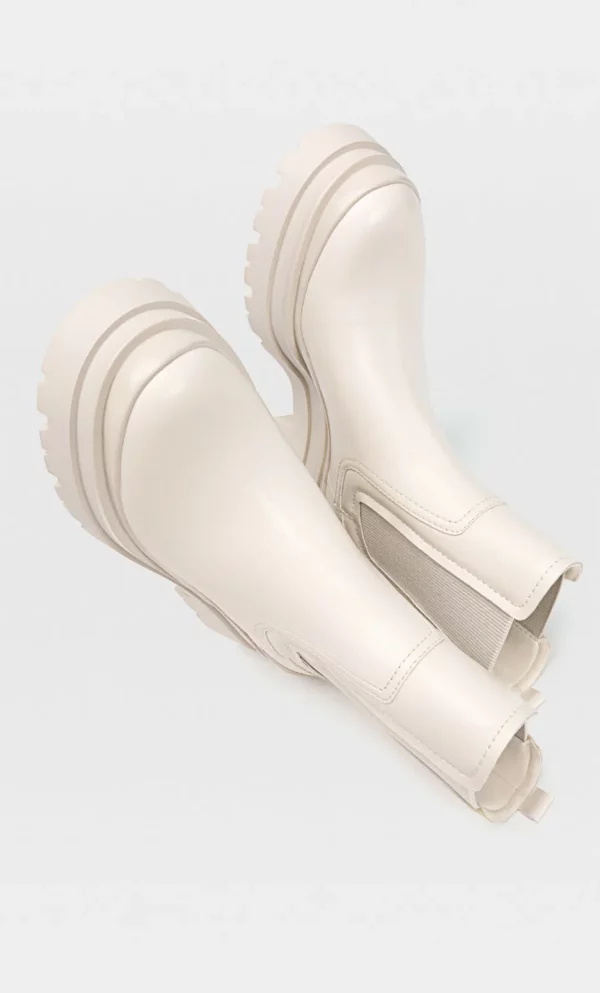 stradivarius cream ankle boots