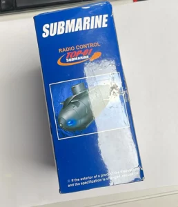 Radio Control TOP-01 Submarine (Model No. 8875) - Dive into Adventure - UK - Image 4