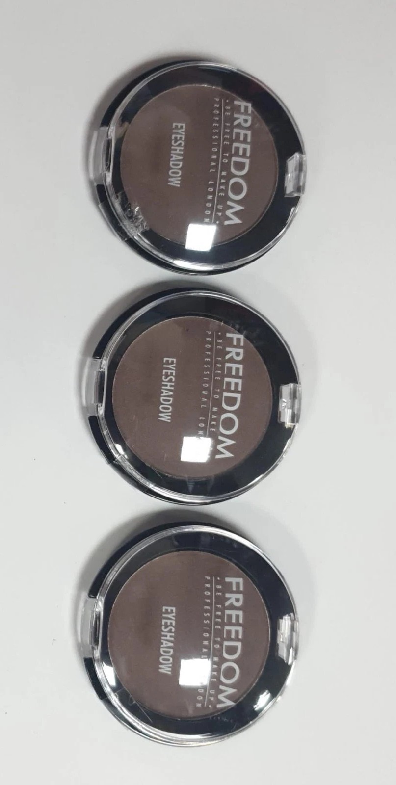 s-l1600 (1) Mono Eyeshadow Nude 209 Taupe Brown 3 Pack Fast Delivery - Image 1
